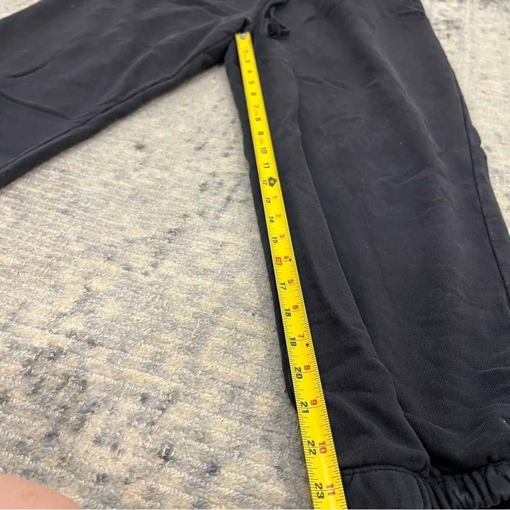 BUNDLE of Levi’s black sweatshirt AND sweatpants - Picture 12 of 17